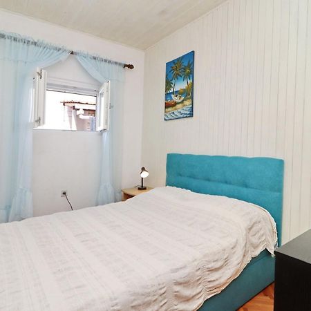 Holiday Home Neda Вела Лука Екстериор снимка