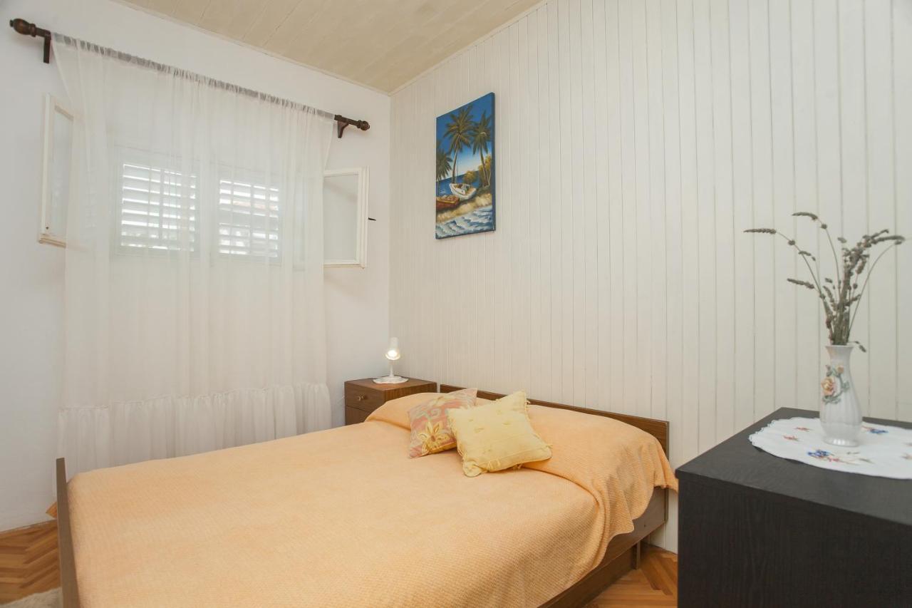 Holiday Home Neda Вела Лука Екстериор снимка
