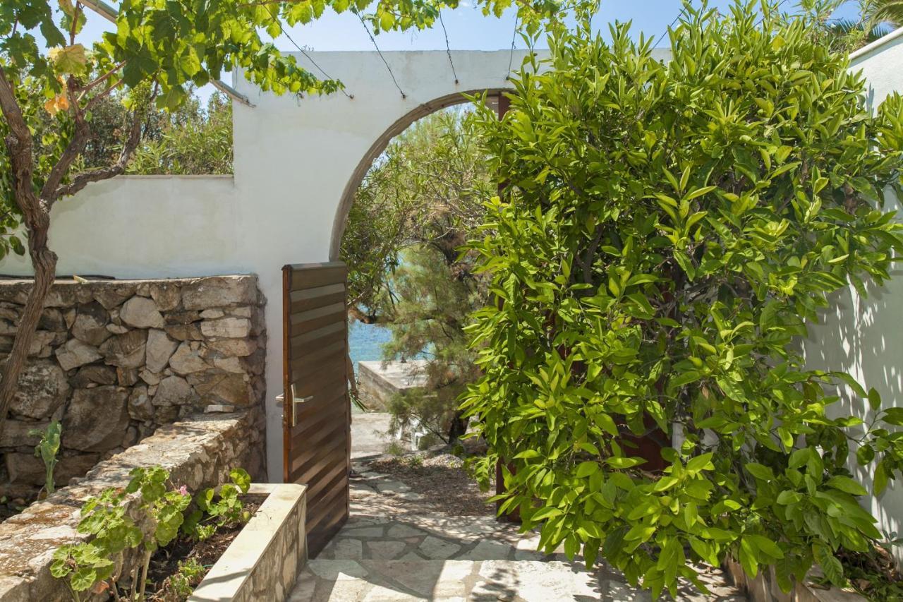 Holiday Home Neda Вела Лука Екстериор снимка